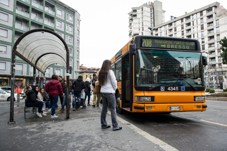 Cambio di percorso per i bus, nuovi disagi dei trasporti