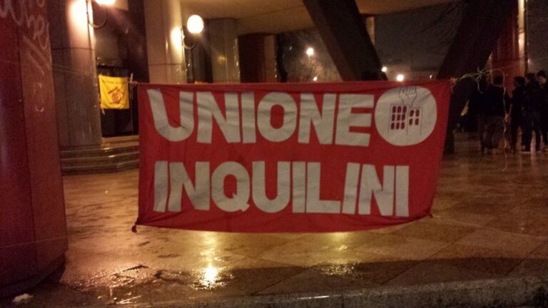Unione Inquilini occupa uno stabile in viale Italia a Sesto San Giovanni