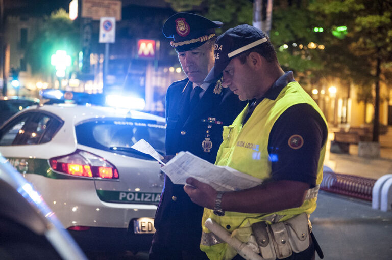 Pattuglione della Polizia Locale: ottanta veicoli fermati a Sesto