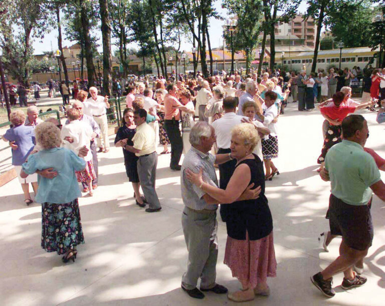 Anziani soli in estate: iniziative e servizi a Cinisello