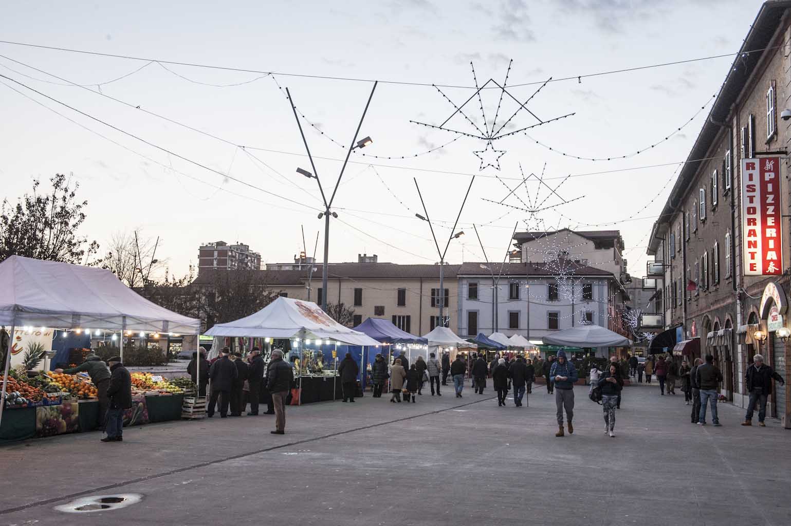 Cinisello, Commercianti in piazza, domenica di festa in centro