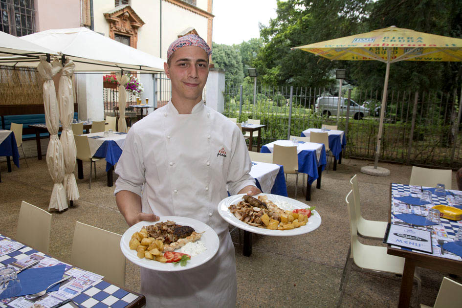 Cinisello, il ristorante di Villa Ghirlanda verso la riapertura: sarà una hamburgeria
