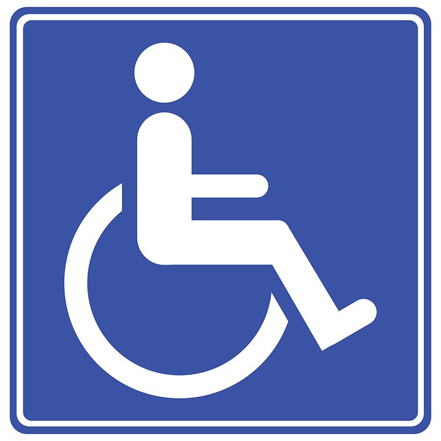 Disabili, il Comune consente l’accesso in auto al cimitero di Cologno
