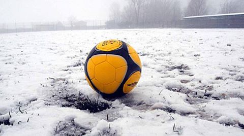 La neve ferma il calcio: partite rinviate