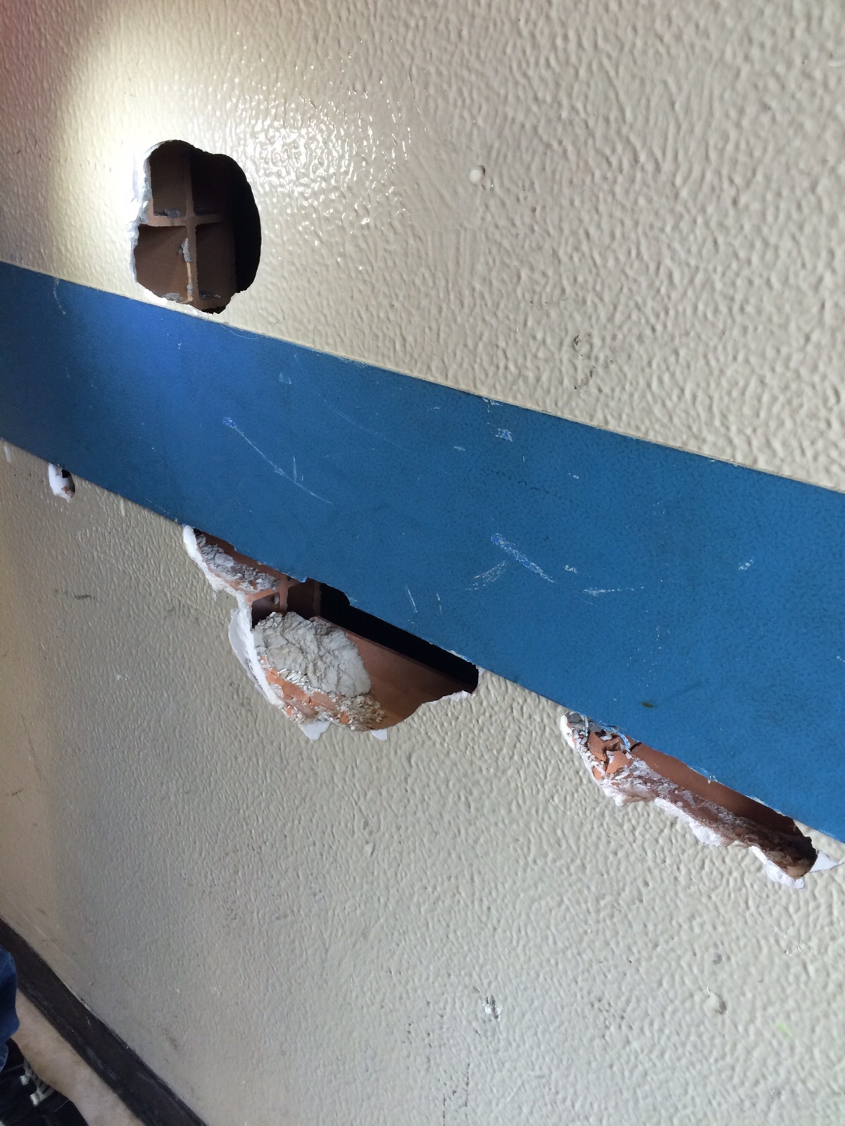 Scuole da incubo. Di Stefano: “L’Itis Spinelli cade a pezzi”