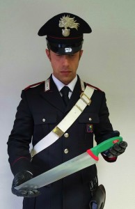 Cologno-carabinieri-coltello 2016.01.15