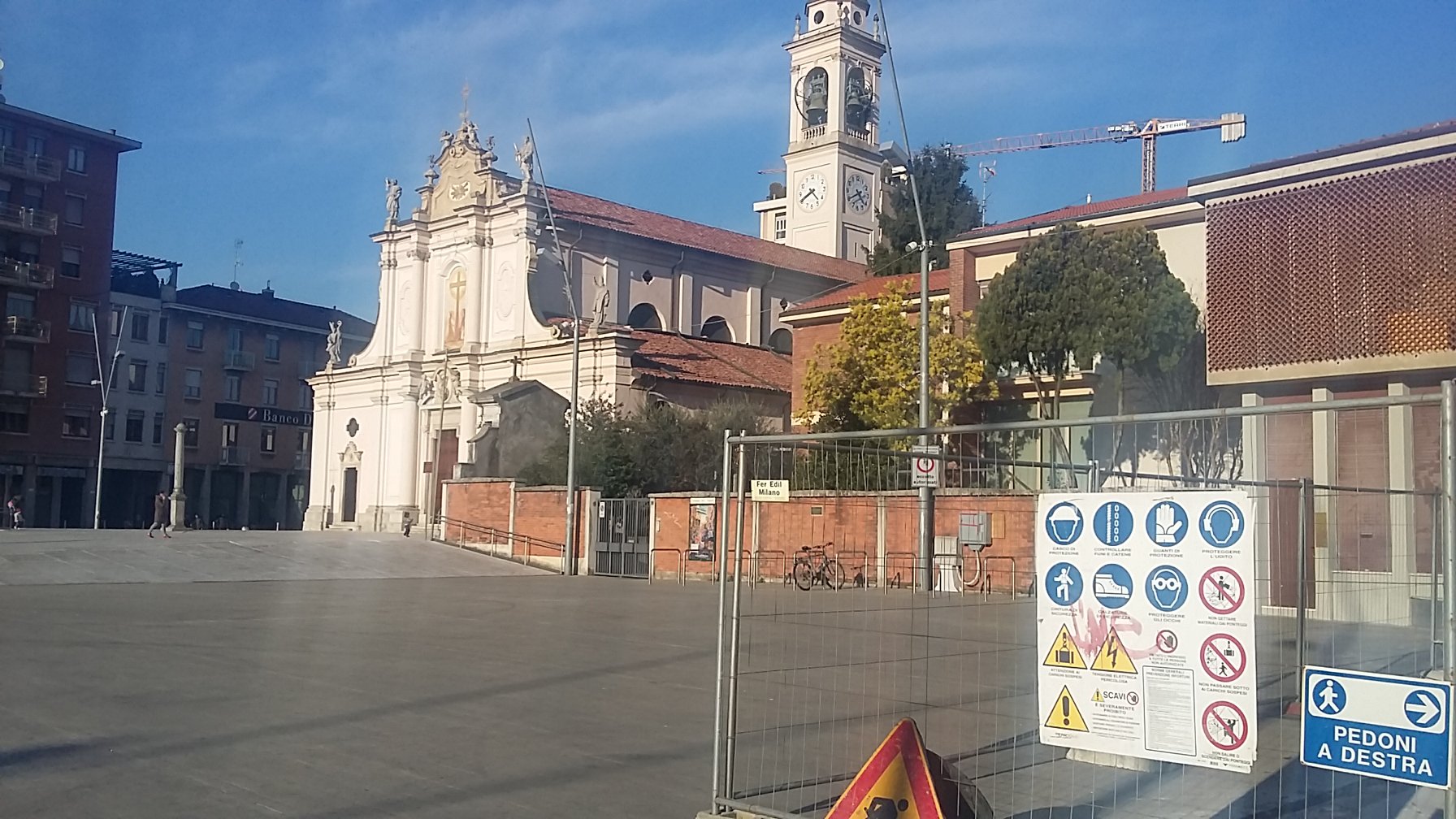 Cinisello, M5S: “Piazza Gramsci, la sinistra spreca soldi pubblici”