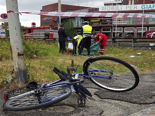Incidente a Paderno: furgone investe un ciclista di 30 anni