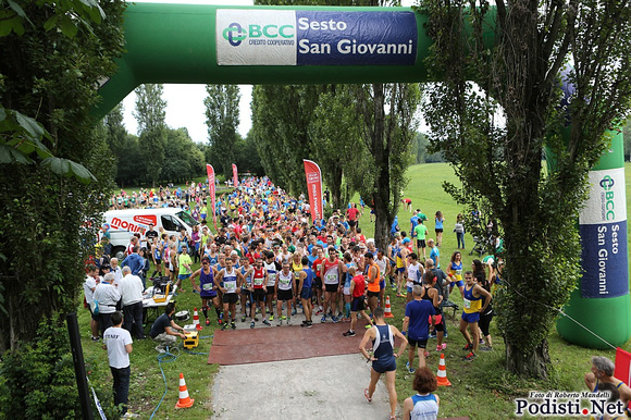 Che spettacolo la 10k del Parco Nord: mille runners in gara