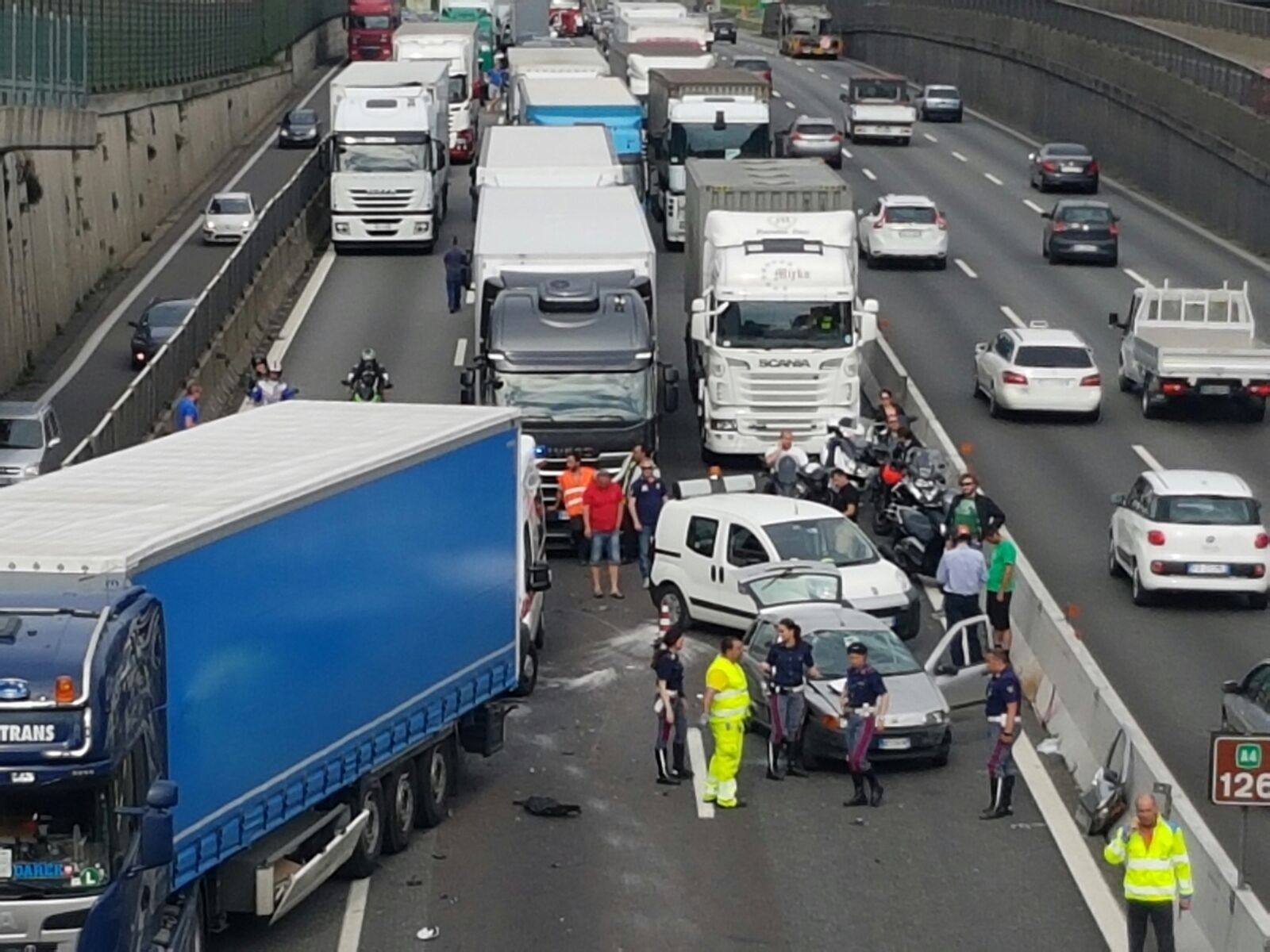 ULTIM’ORA Incidente sulla A4, traffico paralizzato