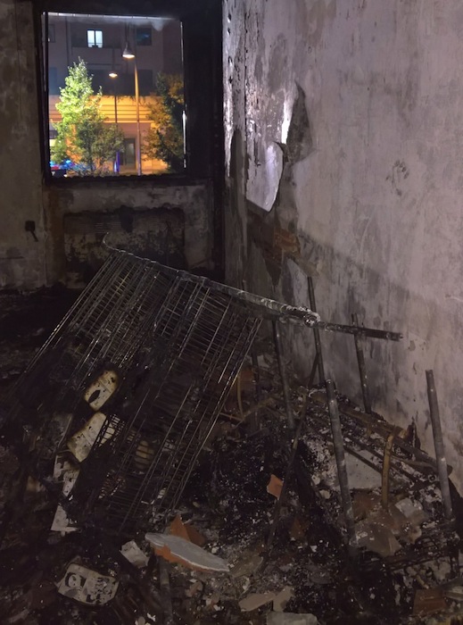 Incendio a Cusano, evacuati condomini in via Mazzini (Video)
