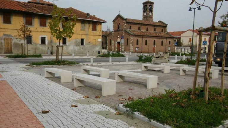 Sesto: apre una nuova piazza pedonale in via Fratelli di Dio