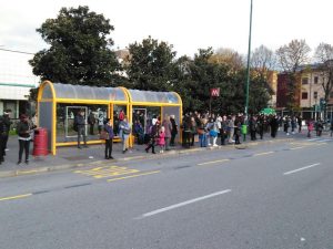 fermata-autobus-sesto-allarme-bomba