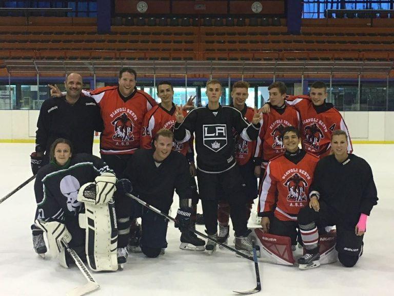 Hockey su ghiaccio, Justin Bieber in visita ai Diavoli Sesto