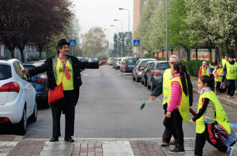 Cormano, è partita la sperimentazione del pedibus