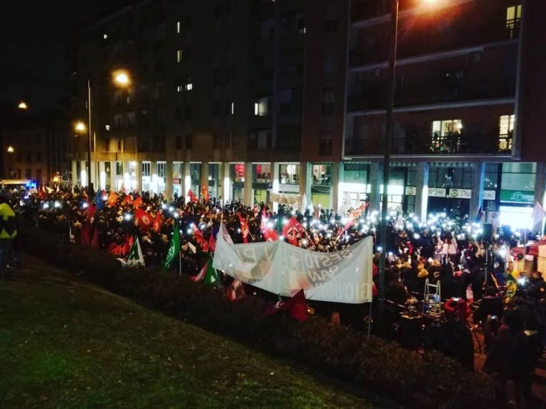 Sesto, CasaPound: più di mille persone al presidio antifascista