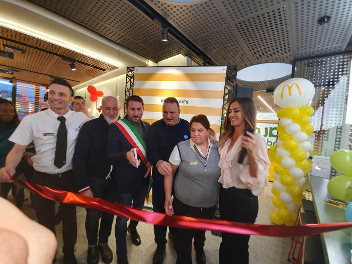 Cinisello Balsamo, la Playland più grande d’Italia inaugurata al McDonald’s in viale Fulvio Testi (guarda il video)