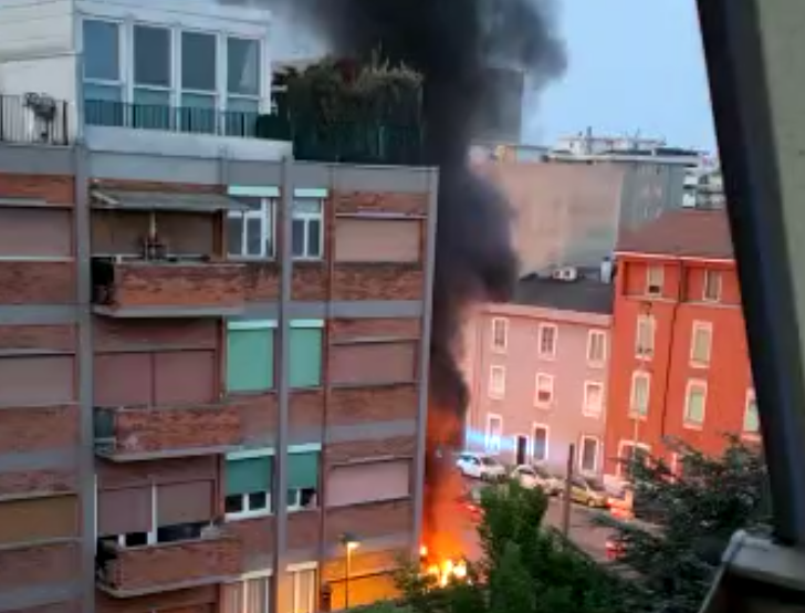 Sesto San Giovanni: notte di fuoco, altro incendio in via Picardi (GUARDA IL VIDEO)