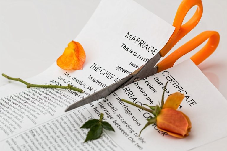 Divorzio, cos’è e come si ottiene: casistiche, tipologie e l’intervento dell’avvocato