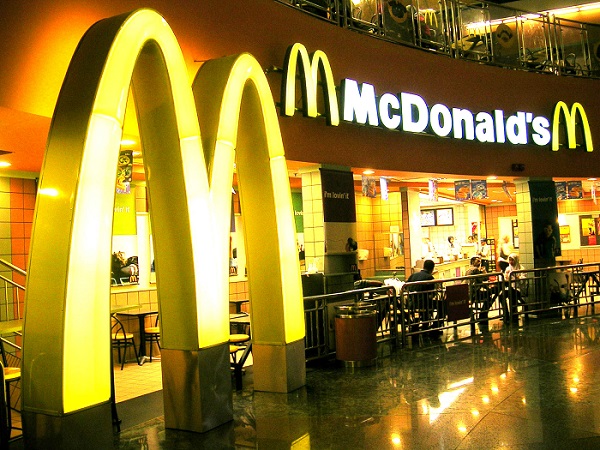 Sesto San Giovanni, McDonald’s apre il nuovo ristorante e nel locale lavoreranno 50 persone