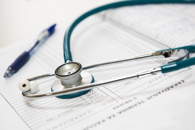 Visita endocrinologica: cos’è, come si fa e quando serve