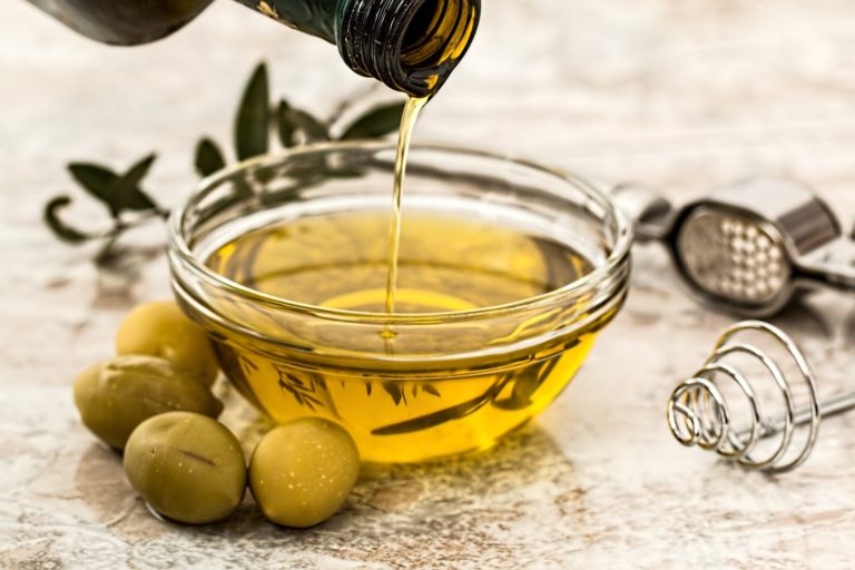 Olio d’oliva per una bellezza 100% naturale