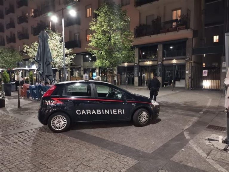 Milano, violazione del coprifuoco e assembramenti. Una settantina di giovani sanzionati