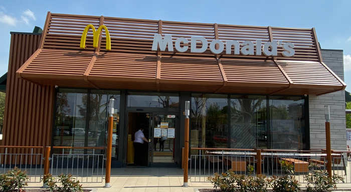 Sesto San Giovanni, il ristorante McDonald’s ottiene la certificazione CasaClima Nature