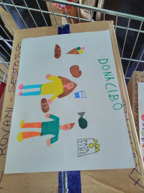 Sesto San Giovanni, “DonaCibo”: all’IC Rovani riempiti oltre 100 scatoloni di generi alimentari