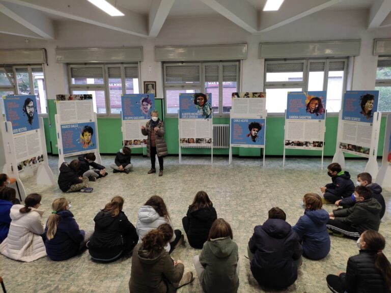 Paderno Dugnano, la mostra “Santi della porta accanto”. Record di partecipazione