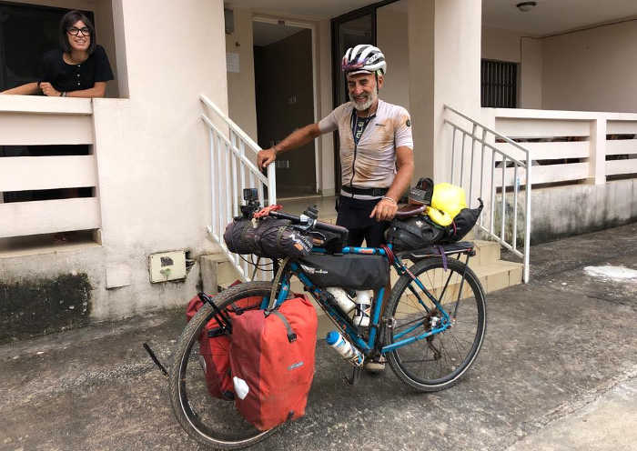 Roberto Peia: in bici fino in Sierra Leone per una buona causa