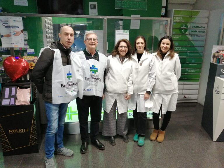 Paderno Dugnano, centinaia di volontari alla Giornata di Raccolta del Farmaco