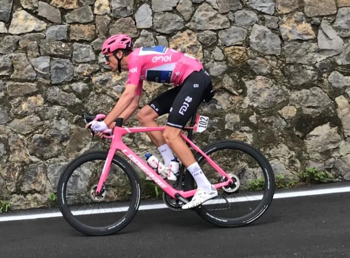 Giro 2023, le pagelle: dieci a Roglic, rivelazione Milan e bravi gli italiani