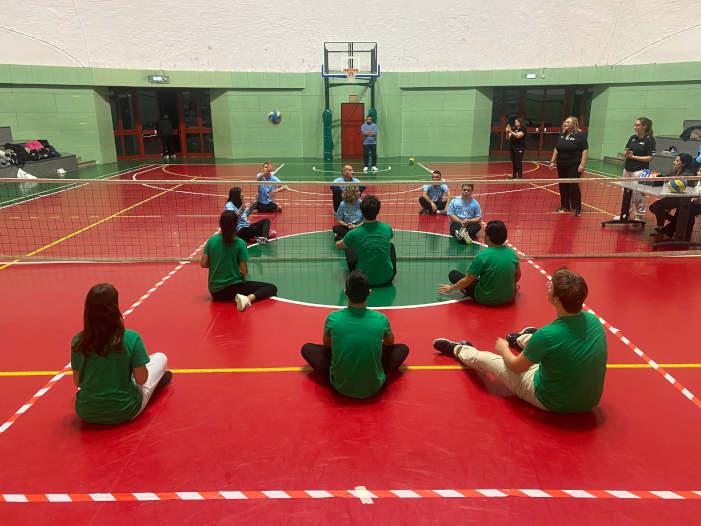McDonald’s Paderno Dugnano ed Euroristoro insieme a Pallavolo Paderno Dugnano ASD e Il Pentolino per un allenamento di Sitting Volley